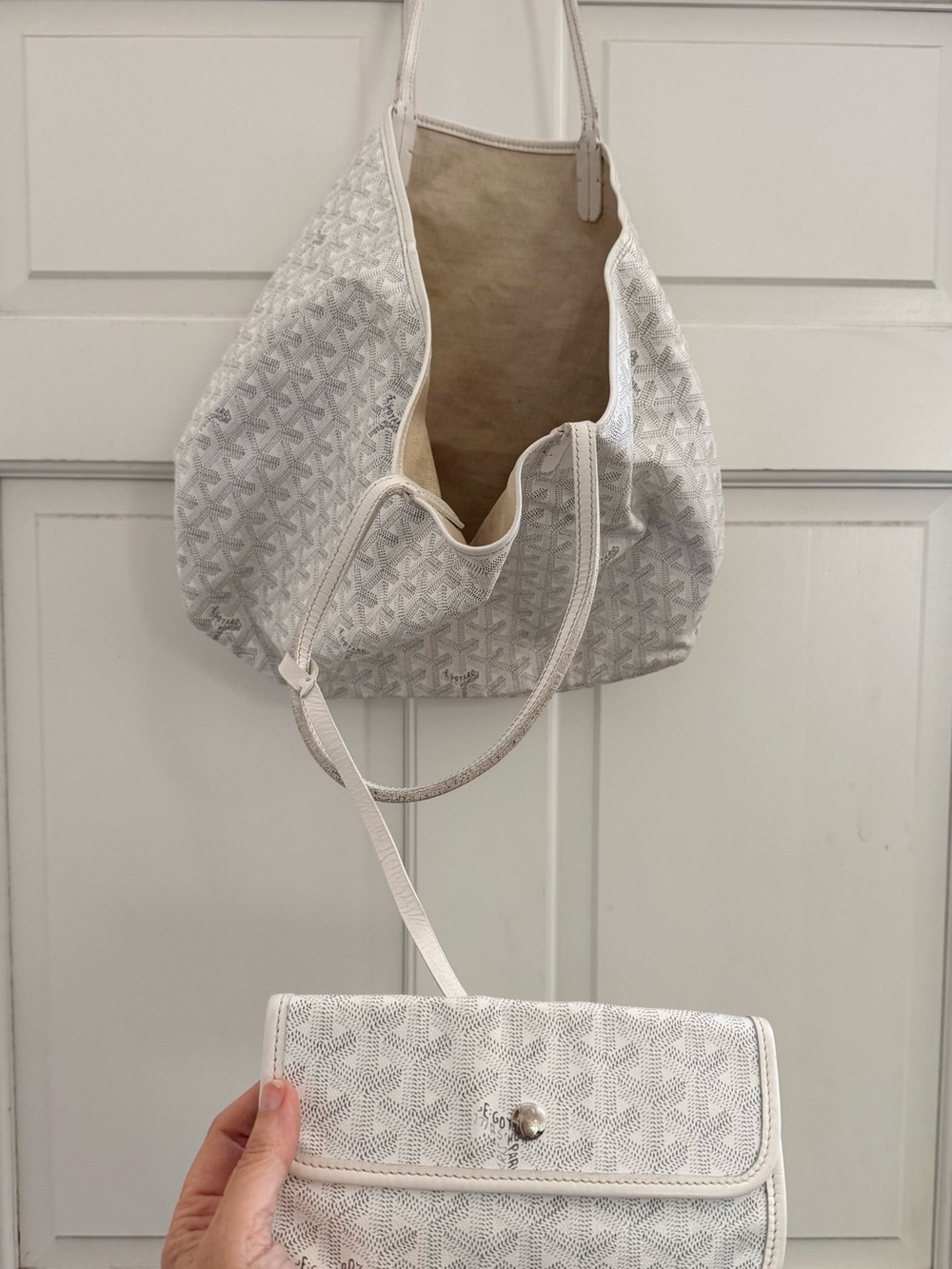 Goyard -White Chevron St Louis GM Tote with Pouch w/COA - Picture 3 of 12